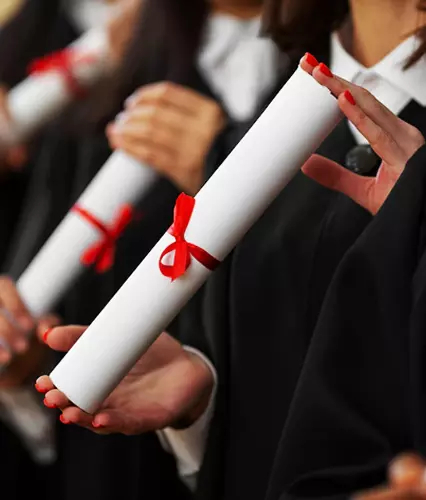 scholarship for me, India's No. 1 scholarship search portal, best scholarship for me